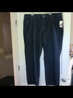 CJ Banks Women’s Plus Straight Leg Dark Wash Blue Denim Jeans Relaxed Fit Sz 24W